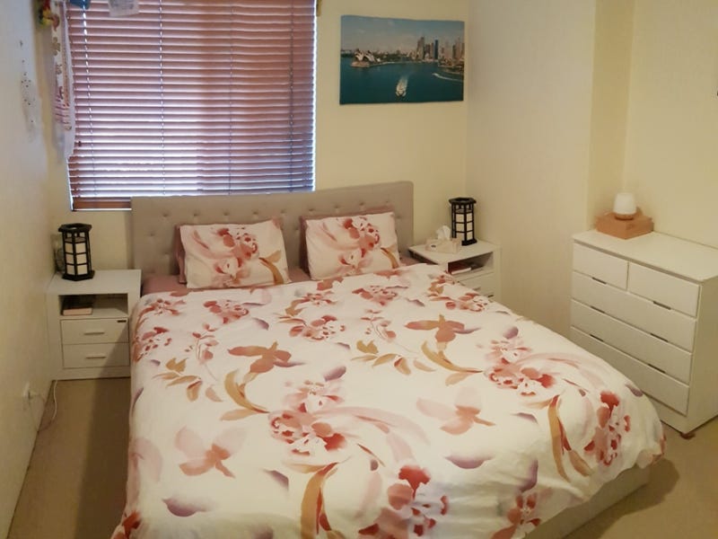 Spacious & Convenient 2-Bedroom Unit in Manly Vale